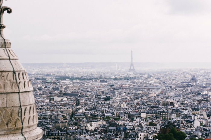 Découvrez les meilleures applications pour un voyage d'affaires à Paris - Photo par Alice Donovan Rouse